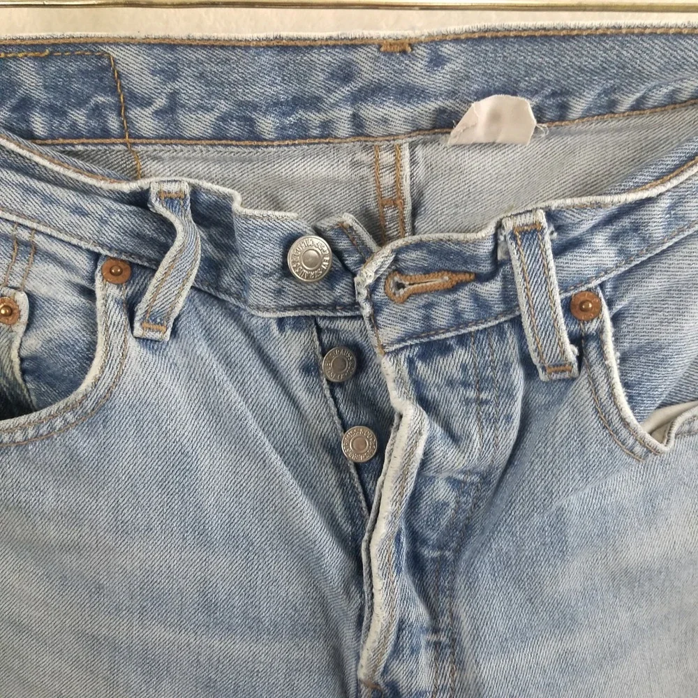 Levi Strauss 501 Jeans Mens Light Wash Button Fly Straight Leg Denim‎ Pants XX